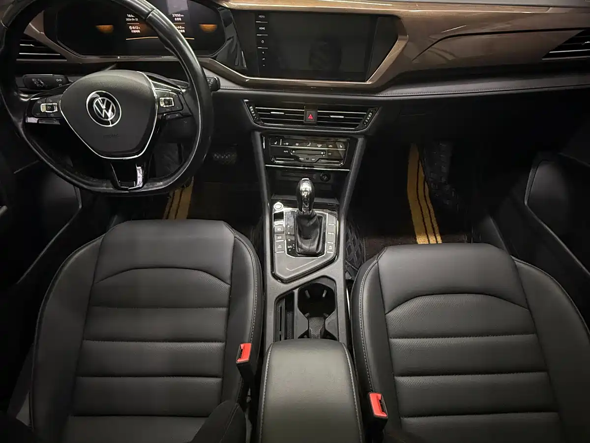 Volkswagen Tharu 2022 280TSI FWD Luxury Edition фото 10