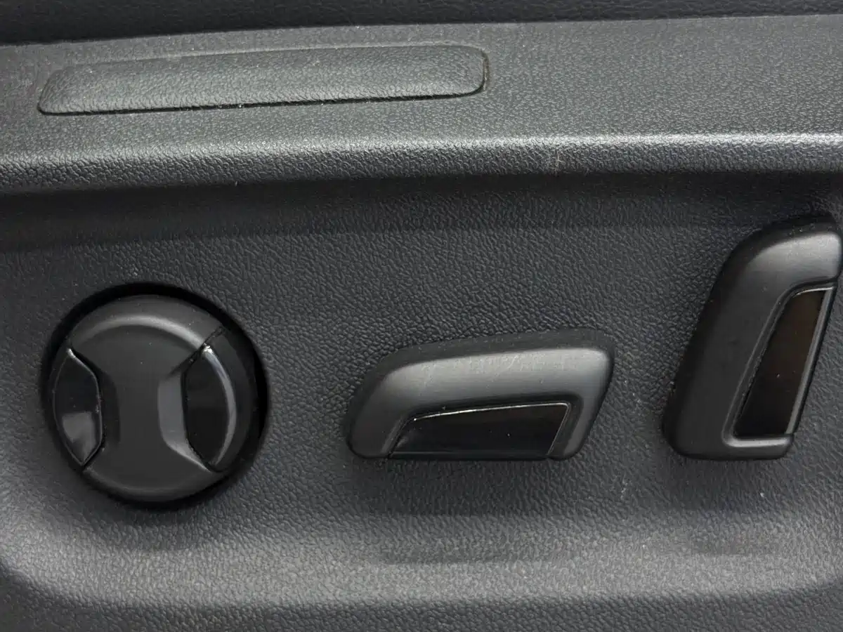Volkswagen Tharu 2022 280TSI FWD Luxury Edition фото 12