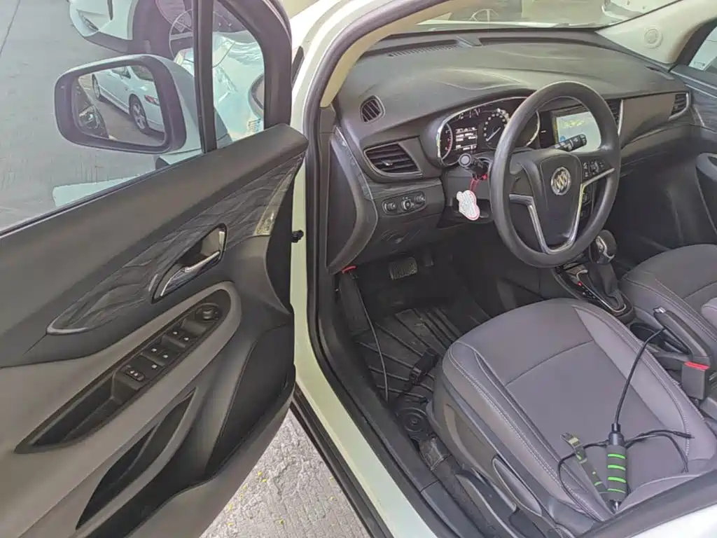 Фото 16 - Buick Encore