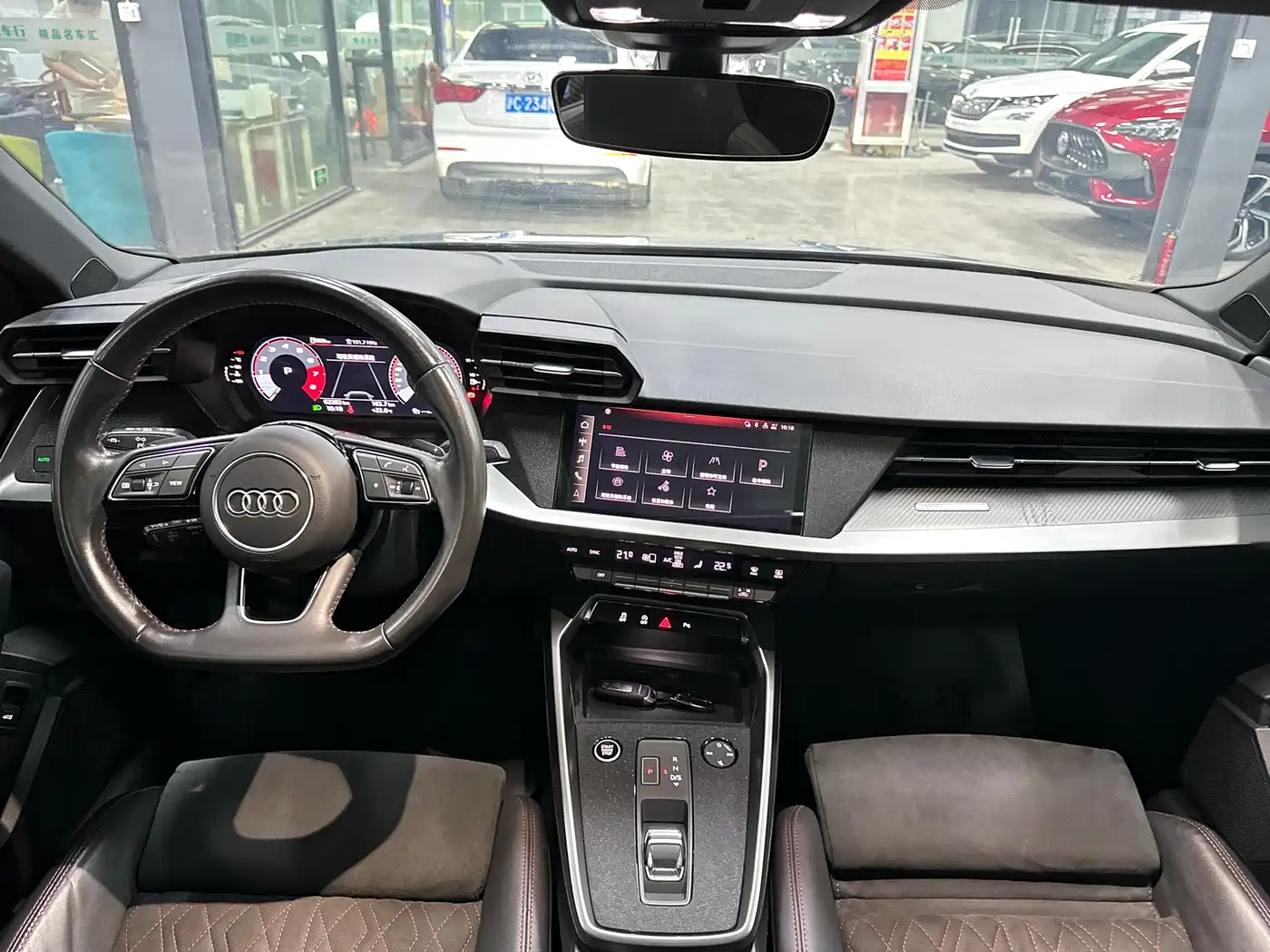 Audi A3 2022 Model A3L Limousine 35 TFSI RS Kit Speed Edition фото 19