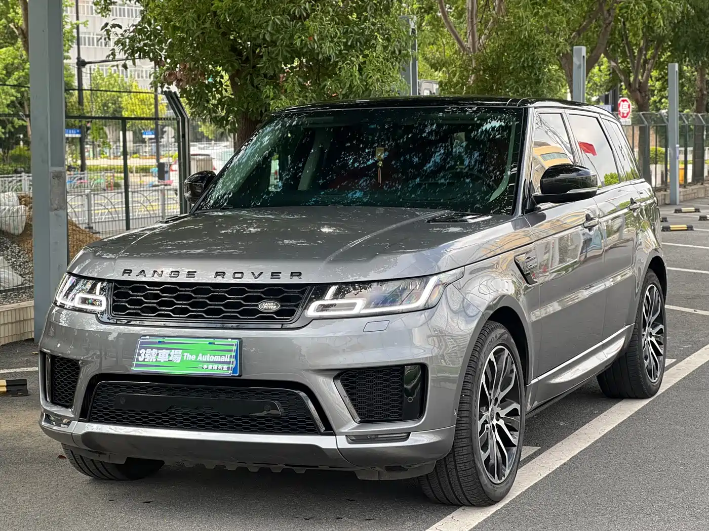 Land Rover Range Rover Sport 2021 3.0 L6 Gloss Black Edition