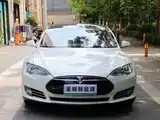 Фото 2 - Tesla Model S