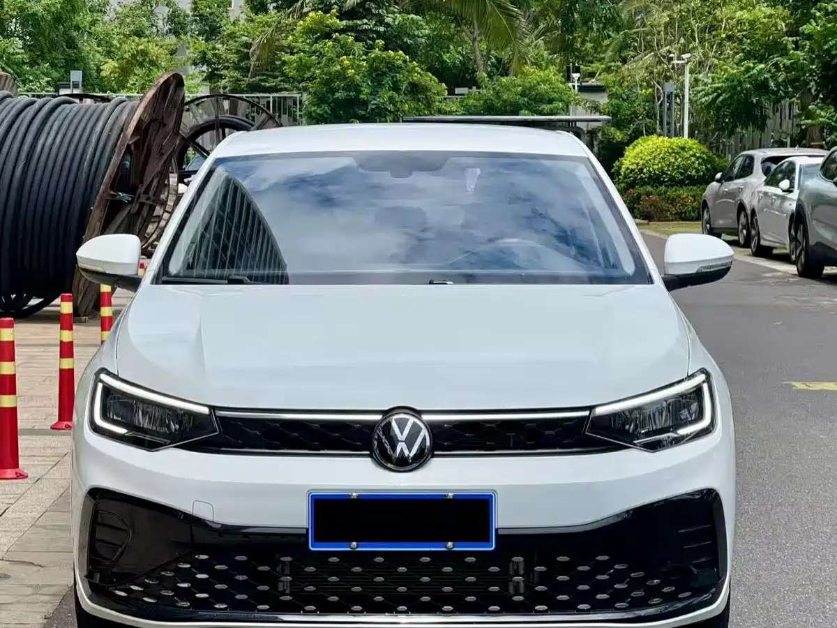 Volkswagen Lavida 2025 Model New Edge 1.5L New Leisure Edition фото 2