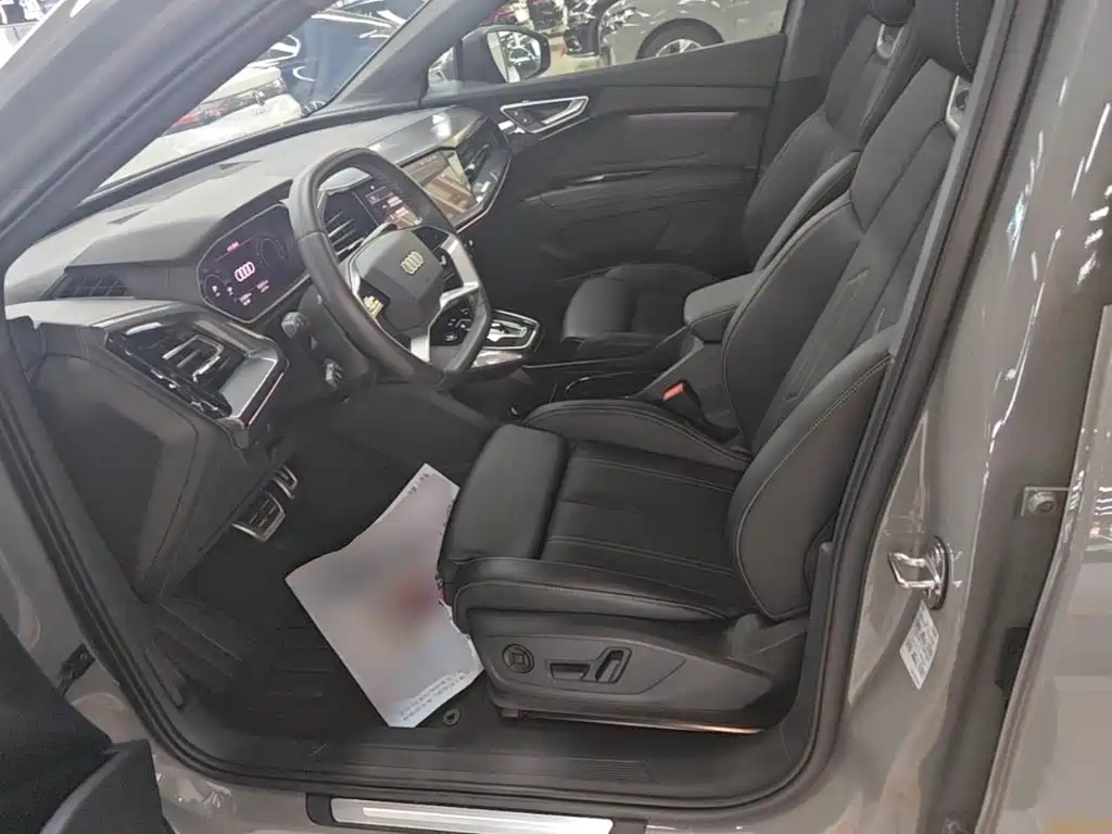 Audi Q4 e-tron 2025 2024 40 e-tron Creation Edition