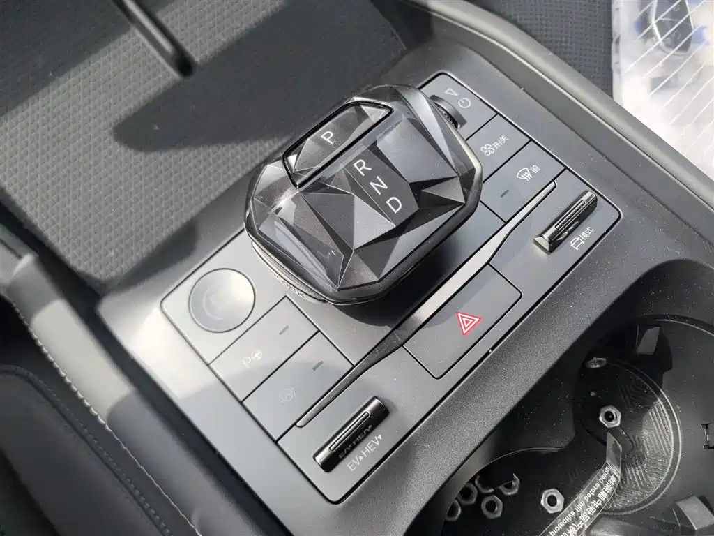 BYD Qin L 2025 DM-i Smart Drive Edition 80KM Leading фото 7