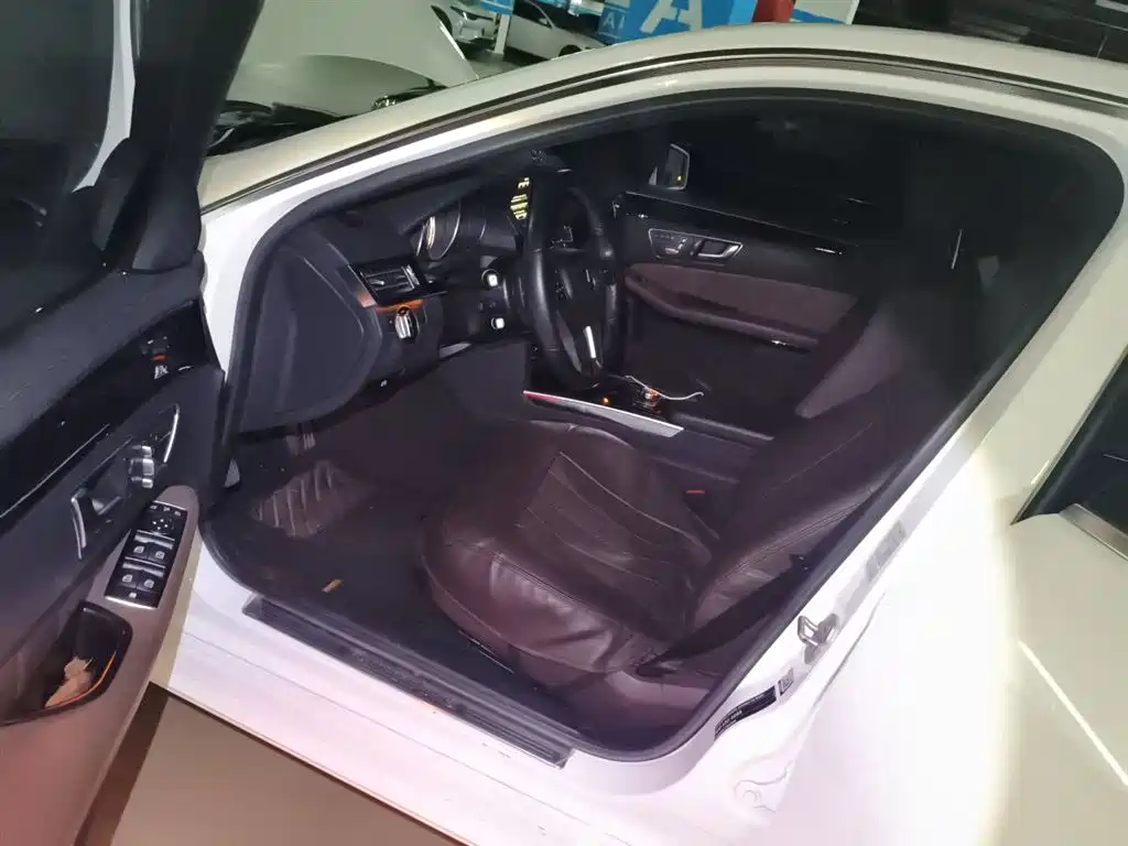 Mercedes-Benz E-Class 2015 E 320 L 4MATIC фото 14