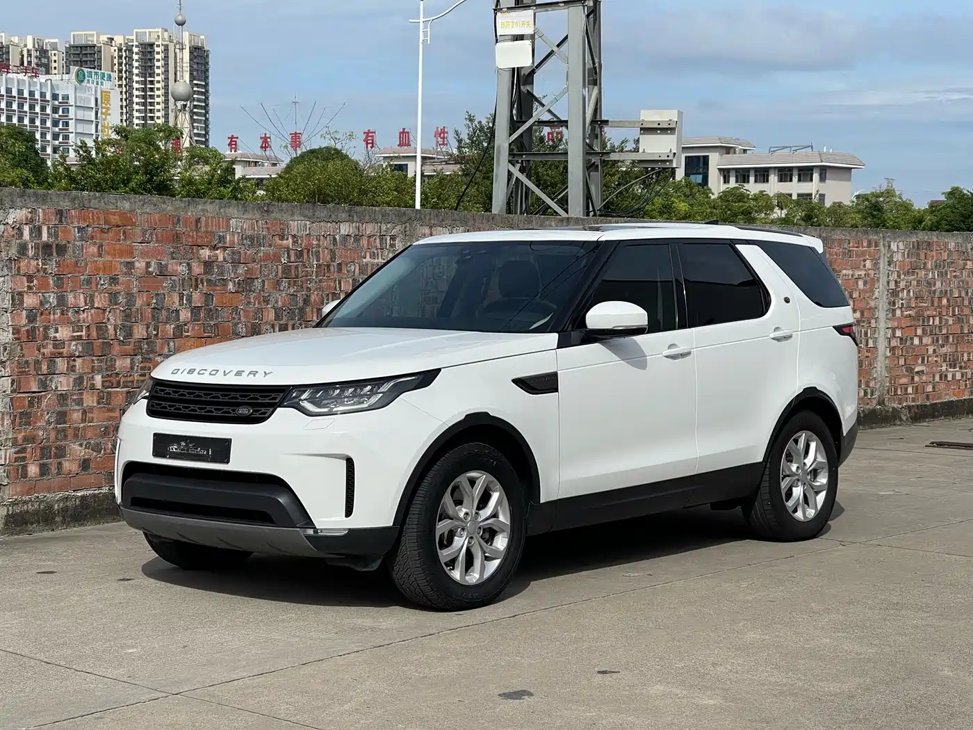 Land Rover Discovery 2019 3.0 SC V6 SE