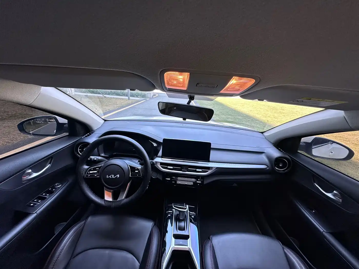 Kia K3 2023 1.5L CVT Comfort Edition фото 9