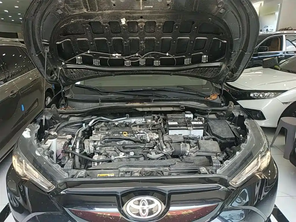 Toyota Frontlander 2023 2.0L CVT Elite Edition фото 20