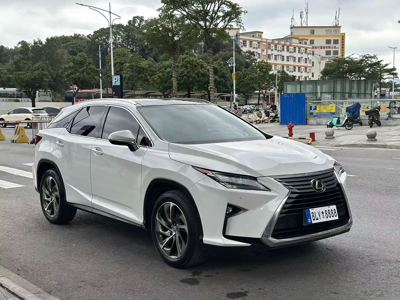 Lexus RX 2016 300 4WD Elegance Edition (China V) фото 3