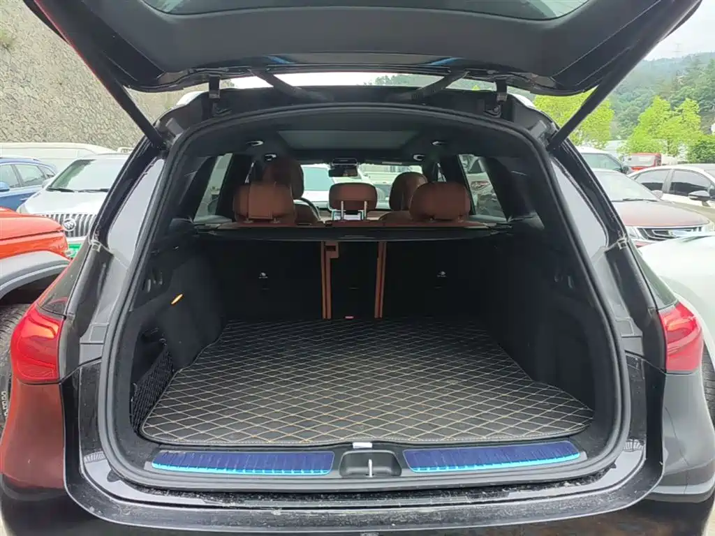Mercedes-Benz GLC 2023 Facelift GLC 300 L 4MATIC Sport 5-Seater фото 19