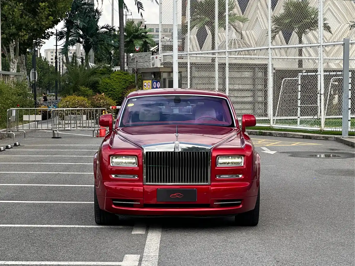 Фото 2 - Rolls-Royce Phantom