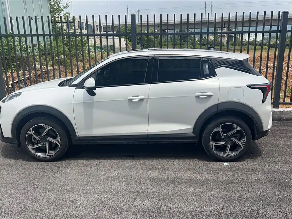 Lynk & Co 06 2023 Remix 1.5T Power Pro фото 11
