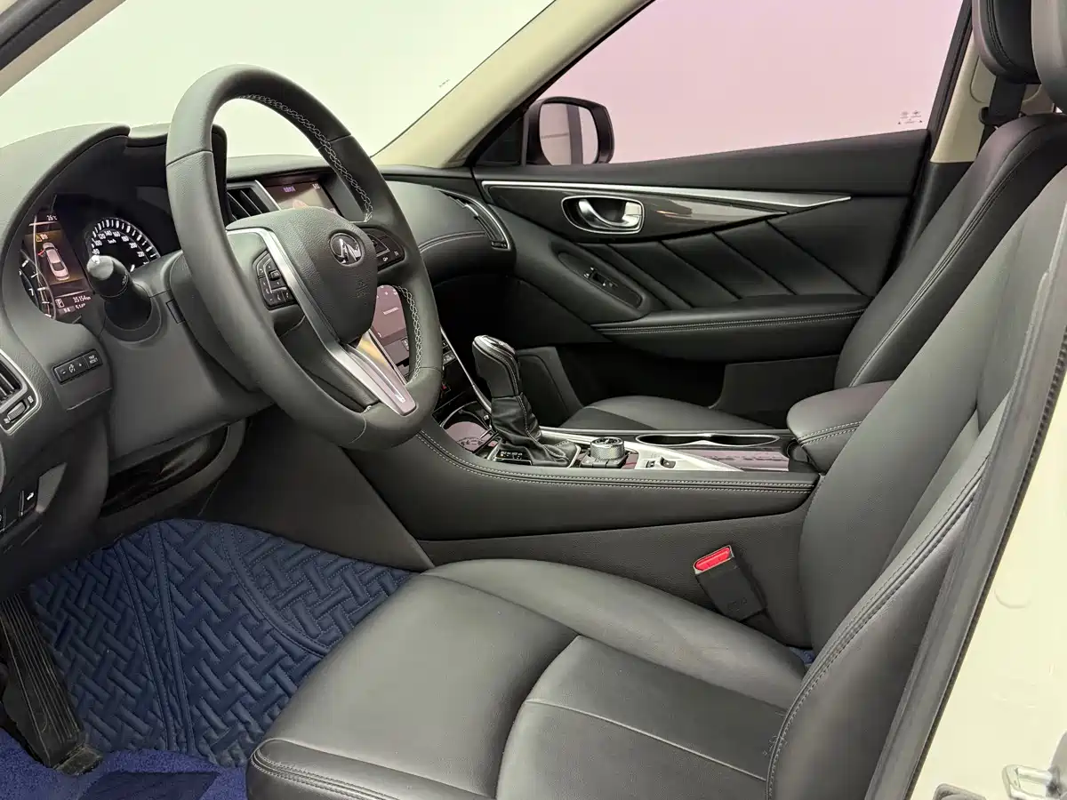 Infiniti Q50L 2020 2018 2.0T Comfort (China VI)
