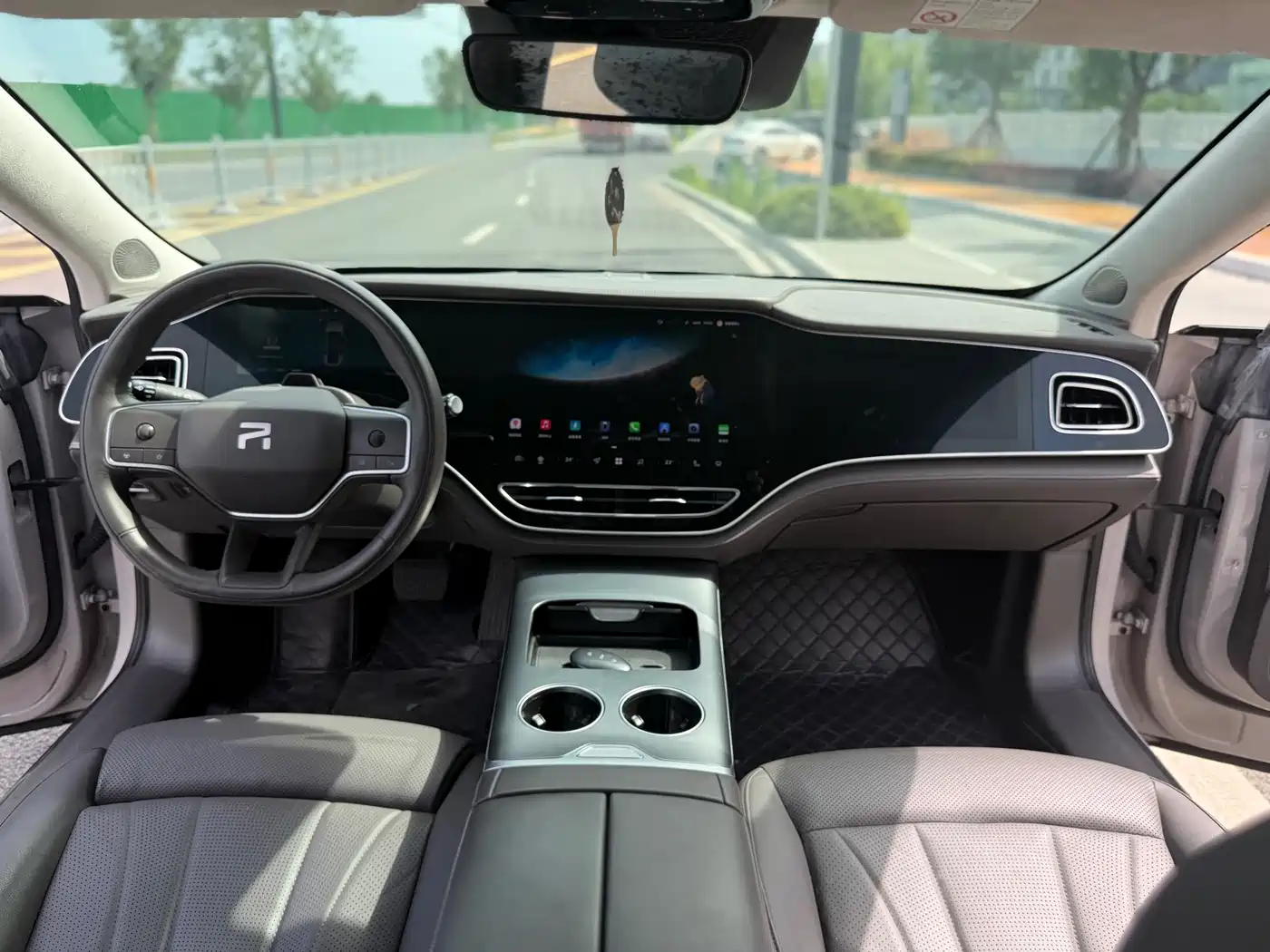Roewe Rising Auto F7 2023 Facelift Performance Pro Edition фото 5