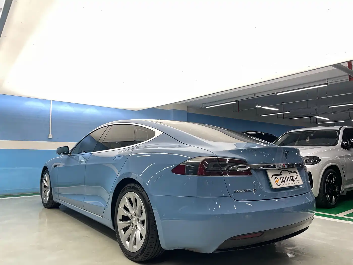TESLA MODEL S