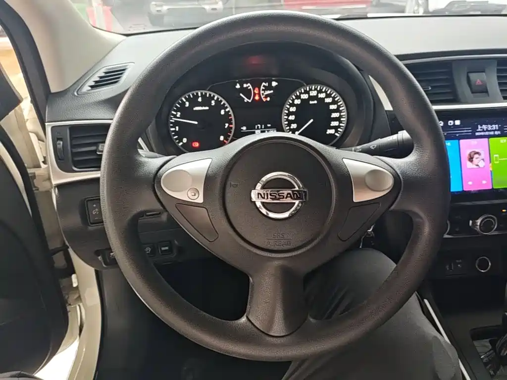 Nissan SYLPHY, миниатюра 11