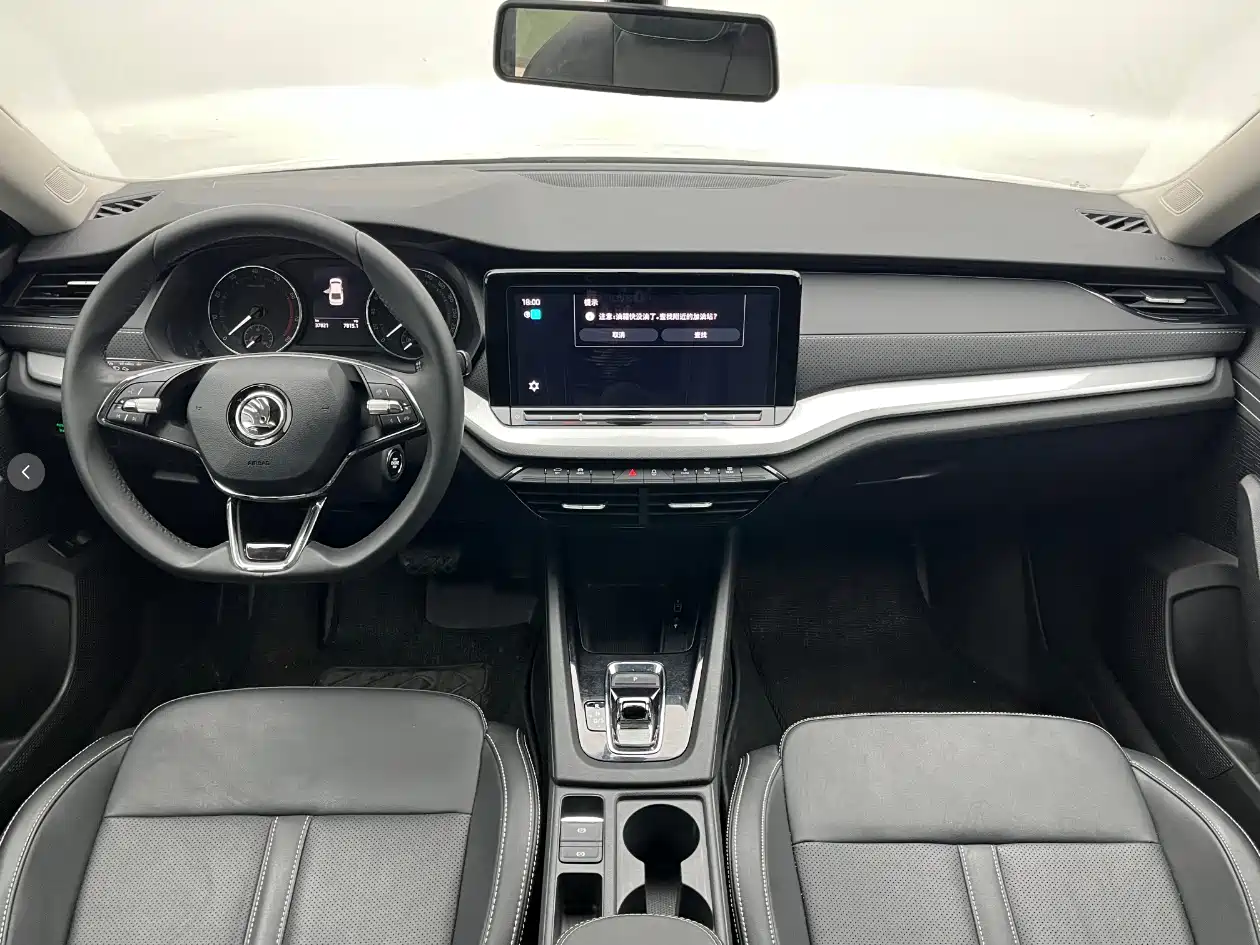 Škoda Octavia 2023 PRO TSI280 Premium Edition фото 9