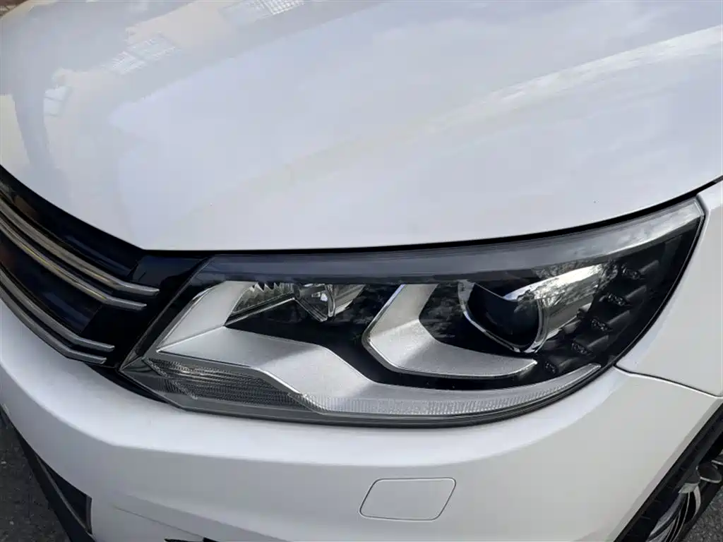 Volkswagen Tiguan 2015 2.0TSI Automatic 4WD Flagship фото 23