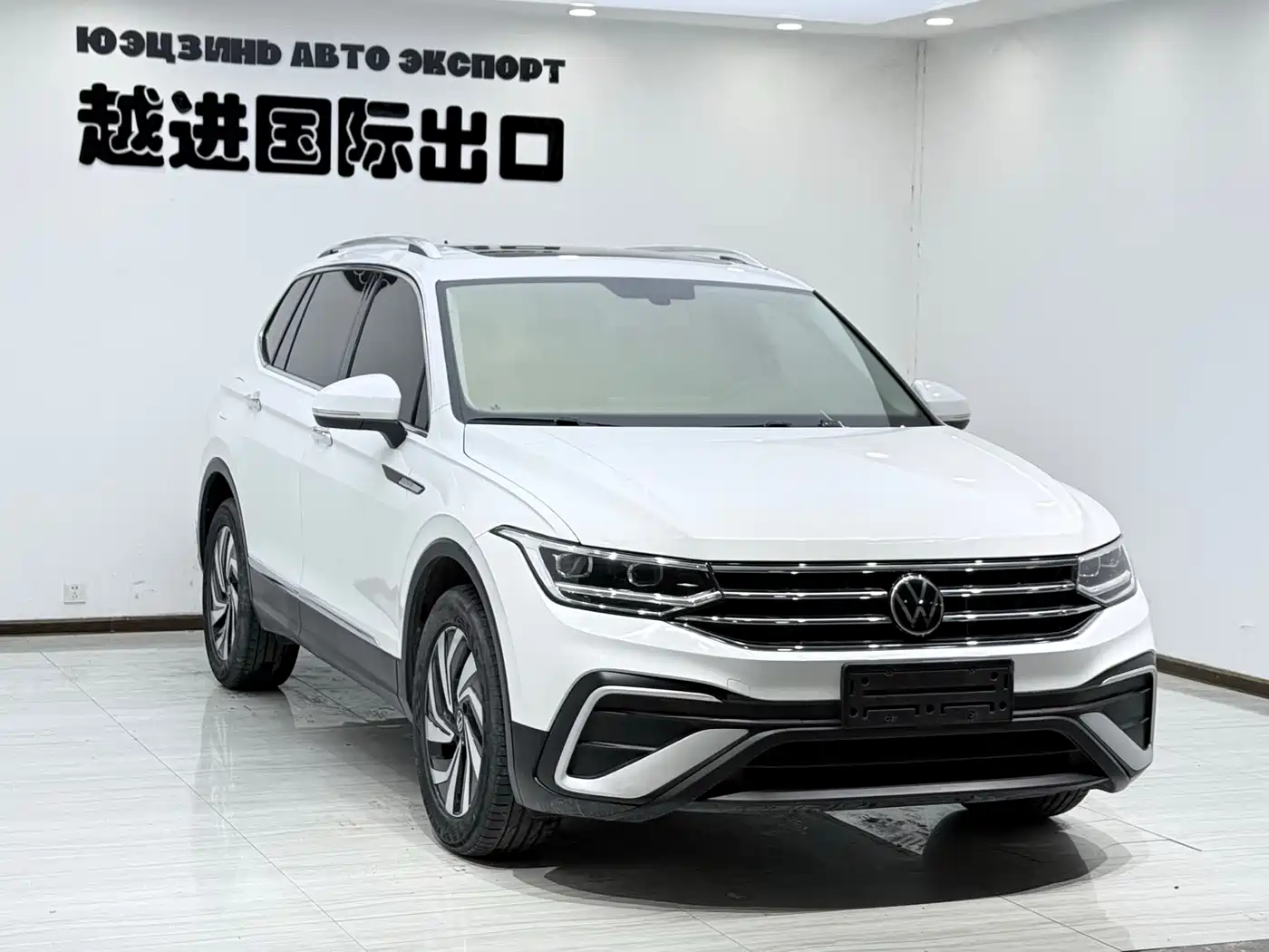 Volkswagen Tiguan L 2023 280TSI 2WD Trend Limited Edition фото 3