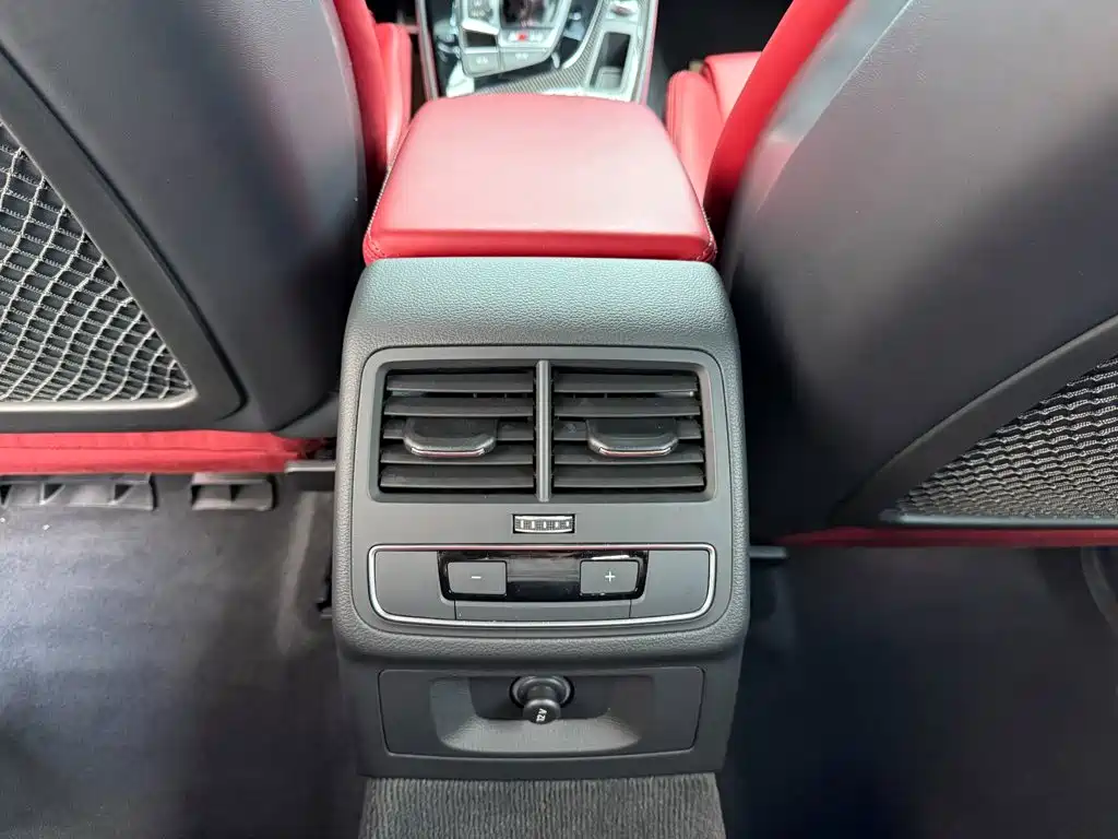 Audi S4, миниатюра 11