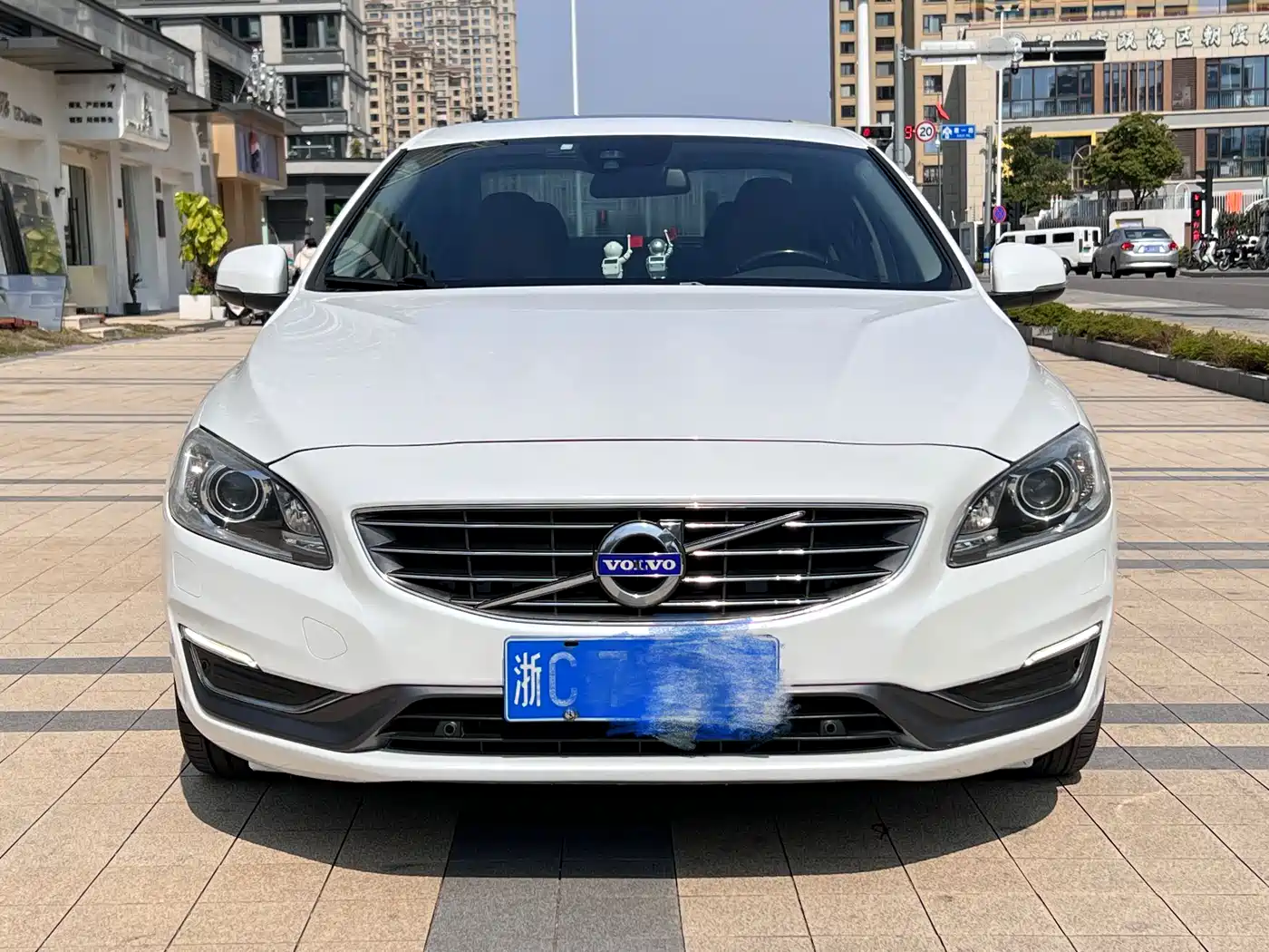Фото 4 - Volvo S60