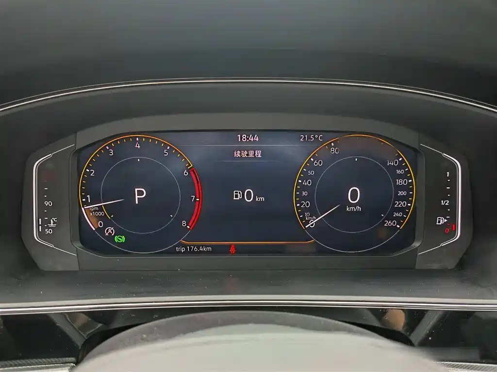 Volkswagen Passat 2023 330TSI Starlight Elite Edition фото 4