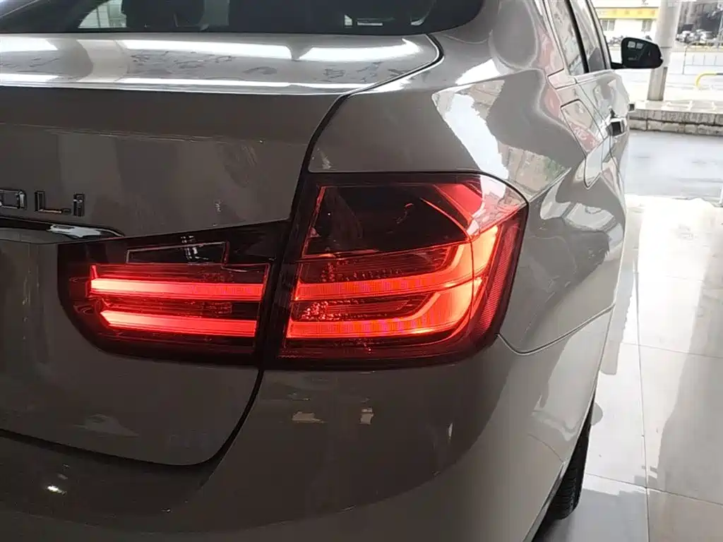 BMW 3 Series 2015 320Li Super Joy Fashion фото 8