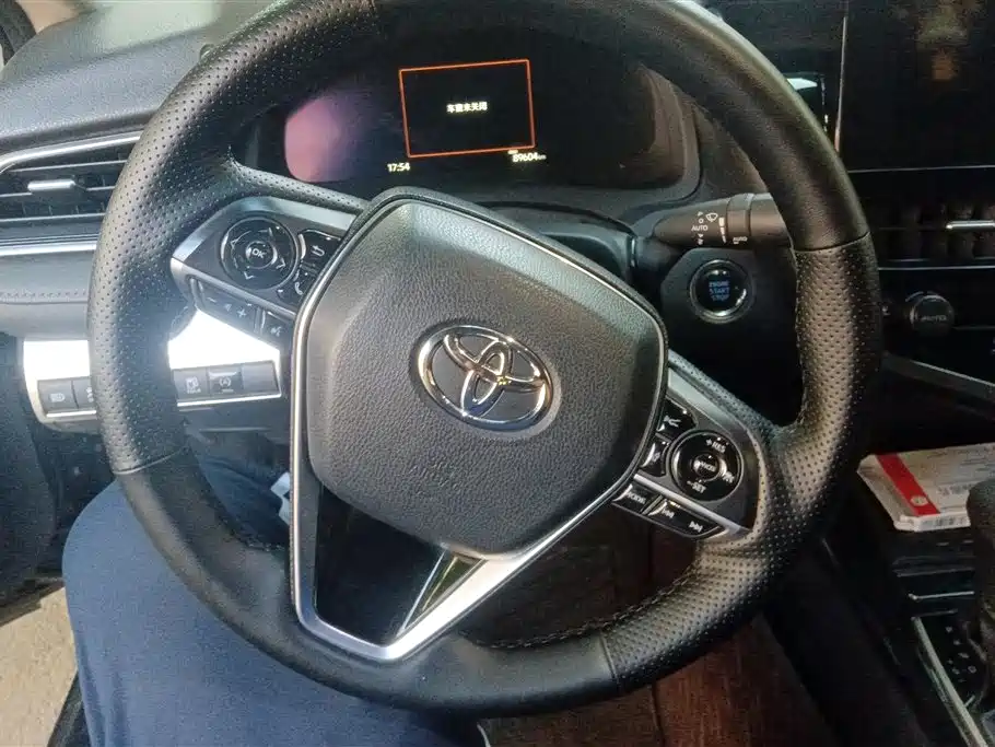 Toyota Camry 2021 2.5G Luxury Edition фото 15