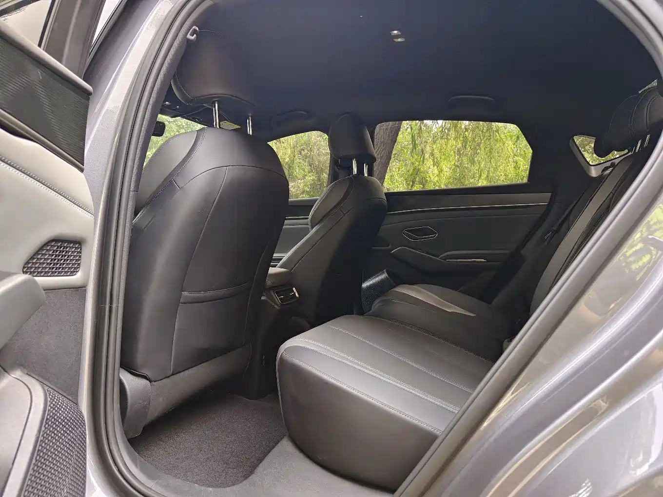 BYD Qin L 2024 DM-i 80KM Leading Edition фото 16