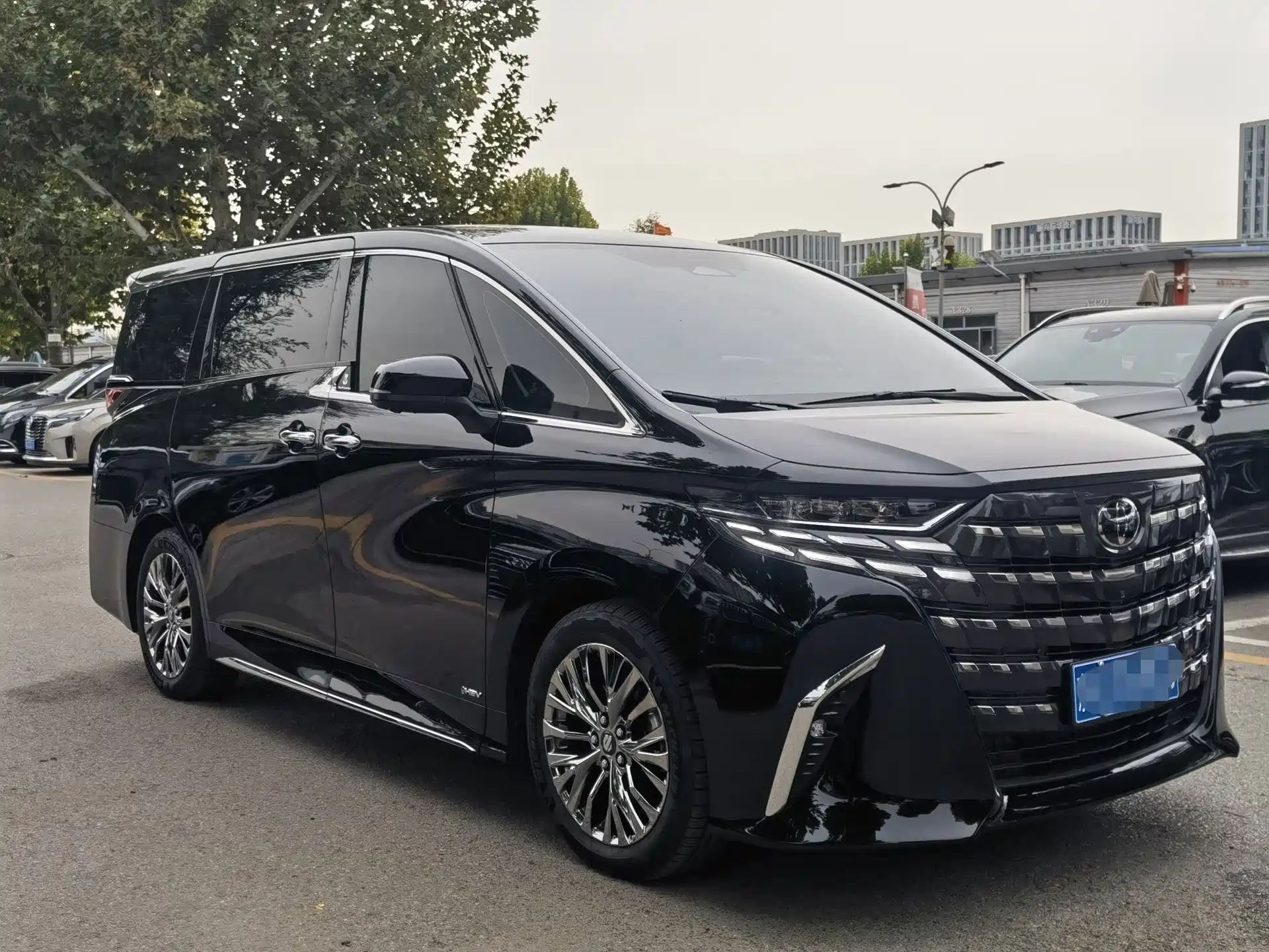 صورة 3 - Toyota Alphard