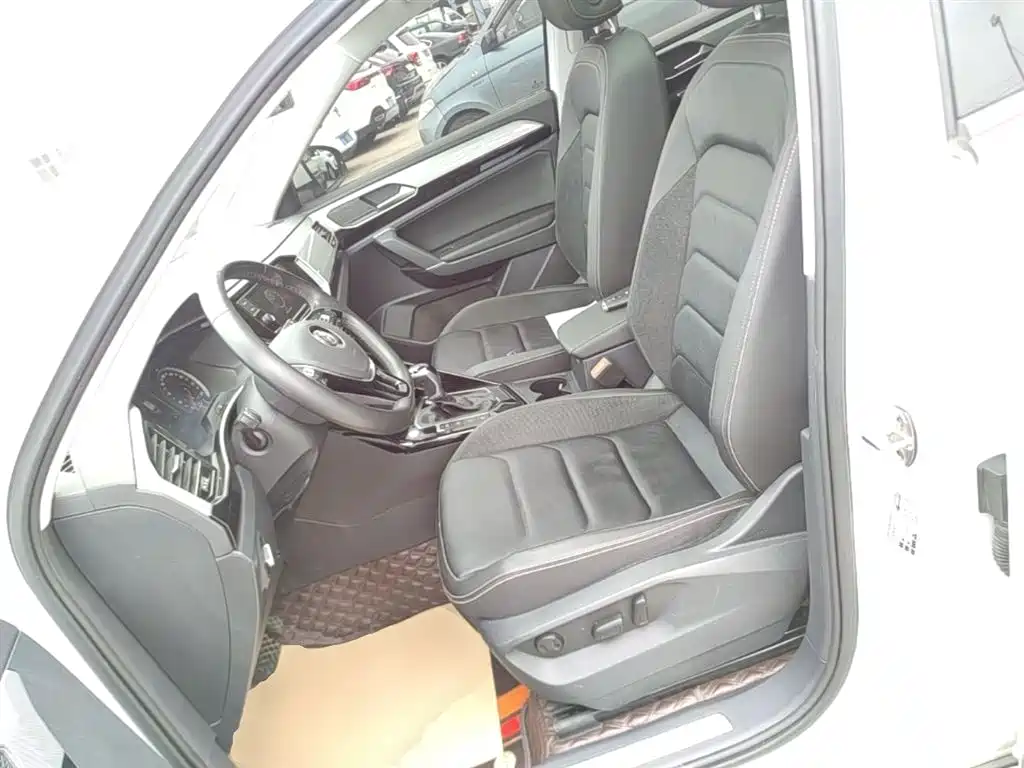 Volkswagen Tayron 2019 330TSI 2WD Luxury China VI фото 15