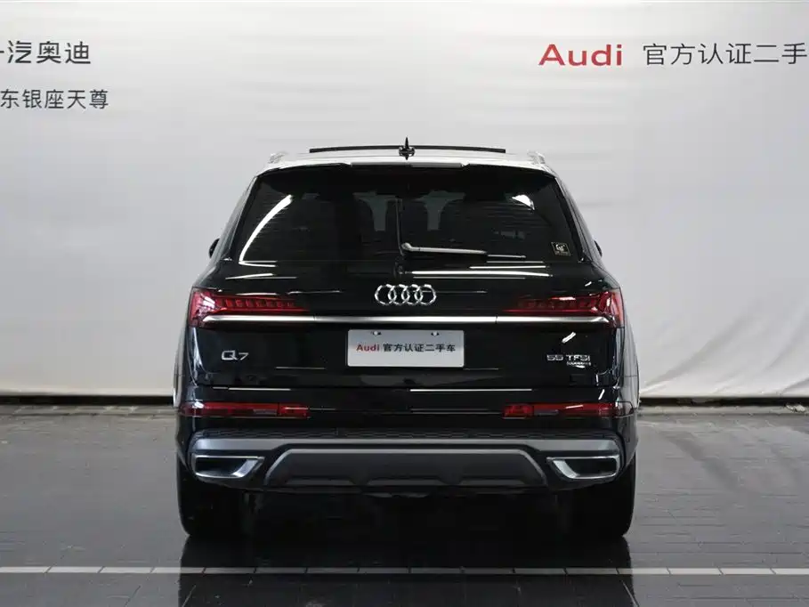 Audi Q7 2023 55 TFSI quattro S line Sport фото 6