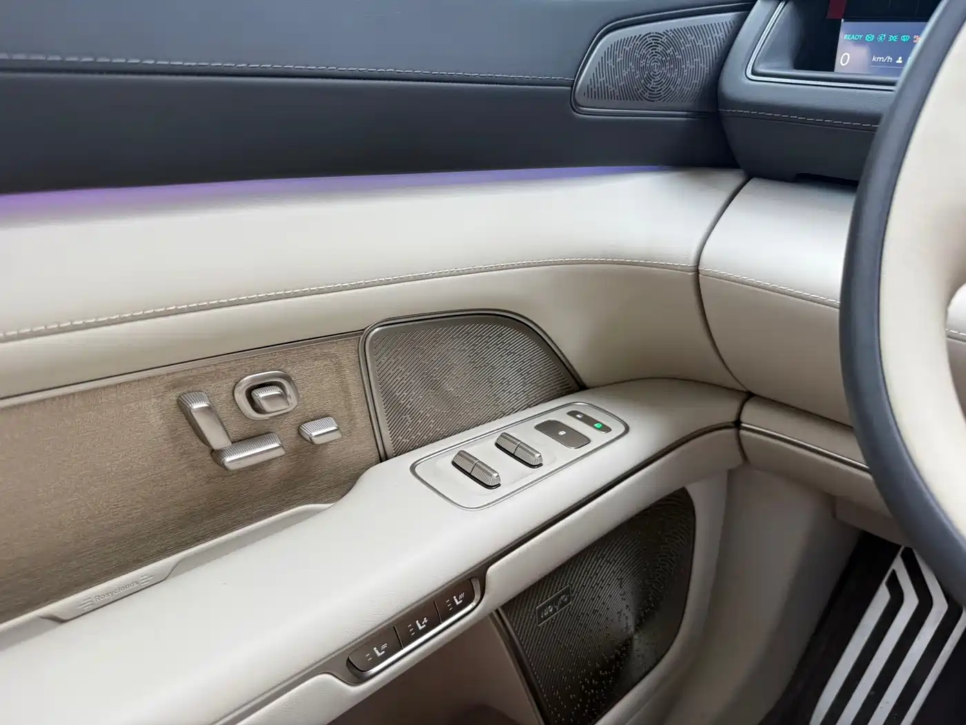 NIO ES8 2026 2025 Model 6-Seat Executive Luxury Edition