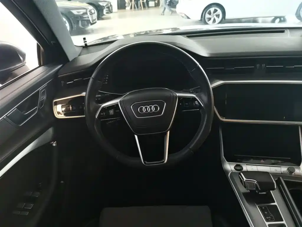 Audi A6L 2023 45 TFSI Premium Selection Dynamic фото 17