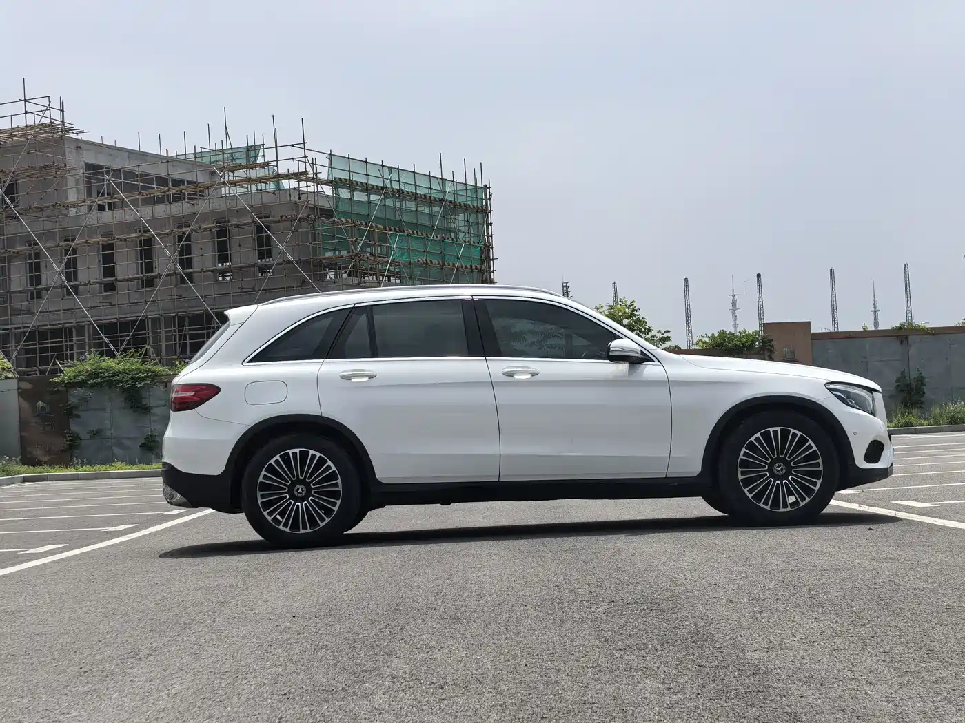 Mercedes-Benz GLC 2019 Model GLC 200 L 4MATIC фото 4