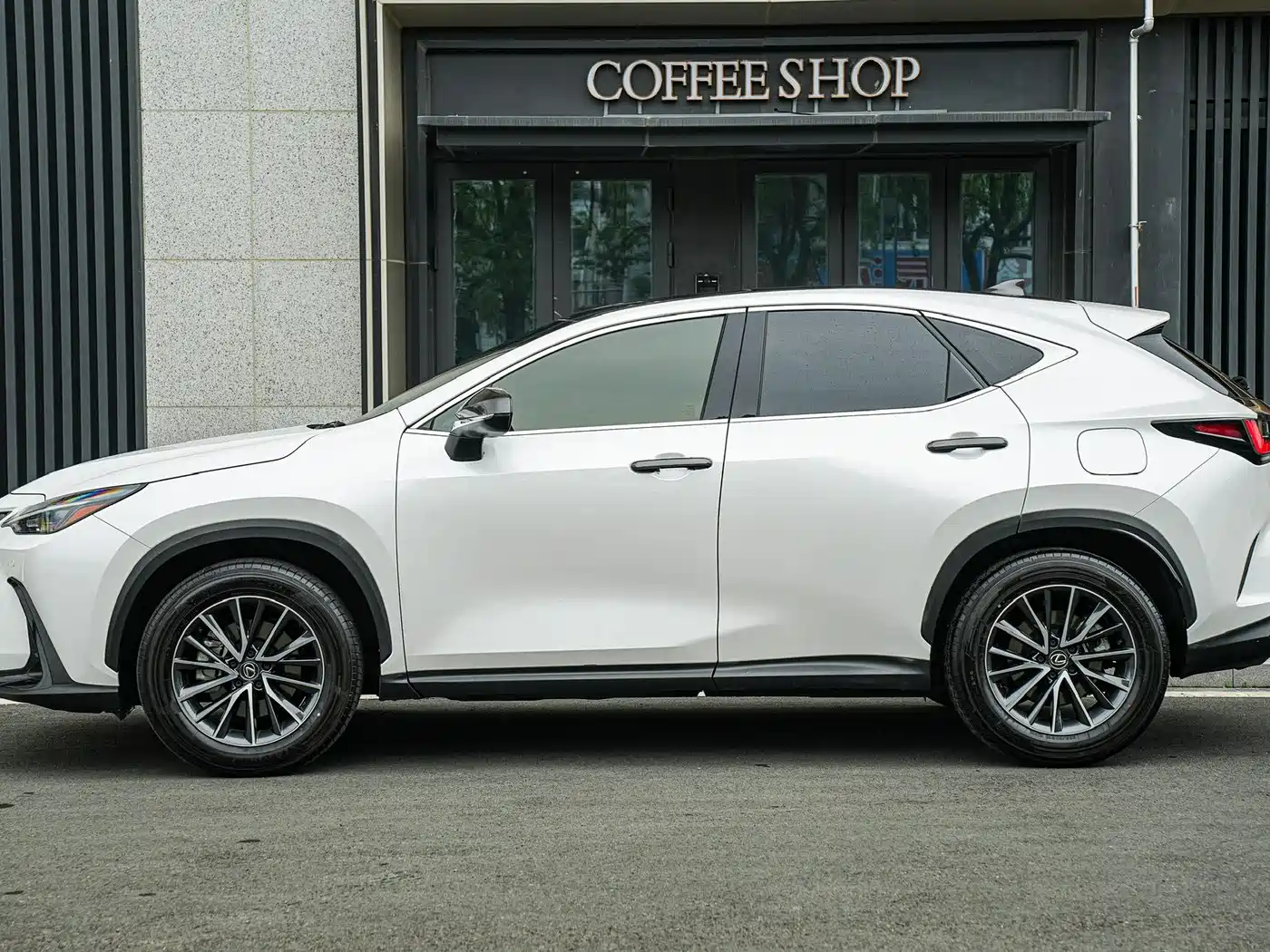Lexus NX 2025 260 FWD Special Edition фото 7