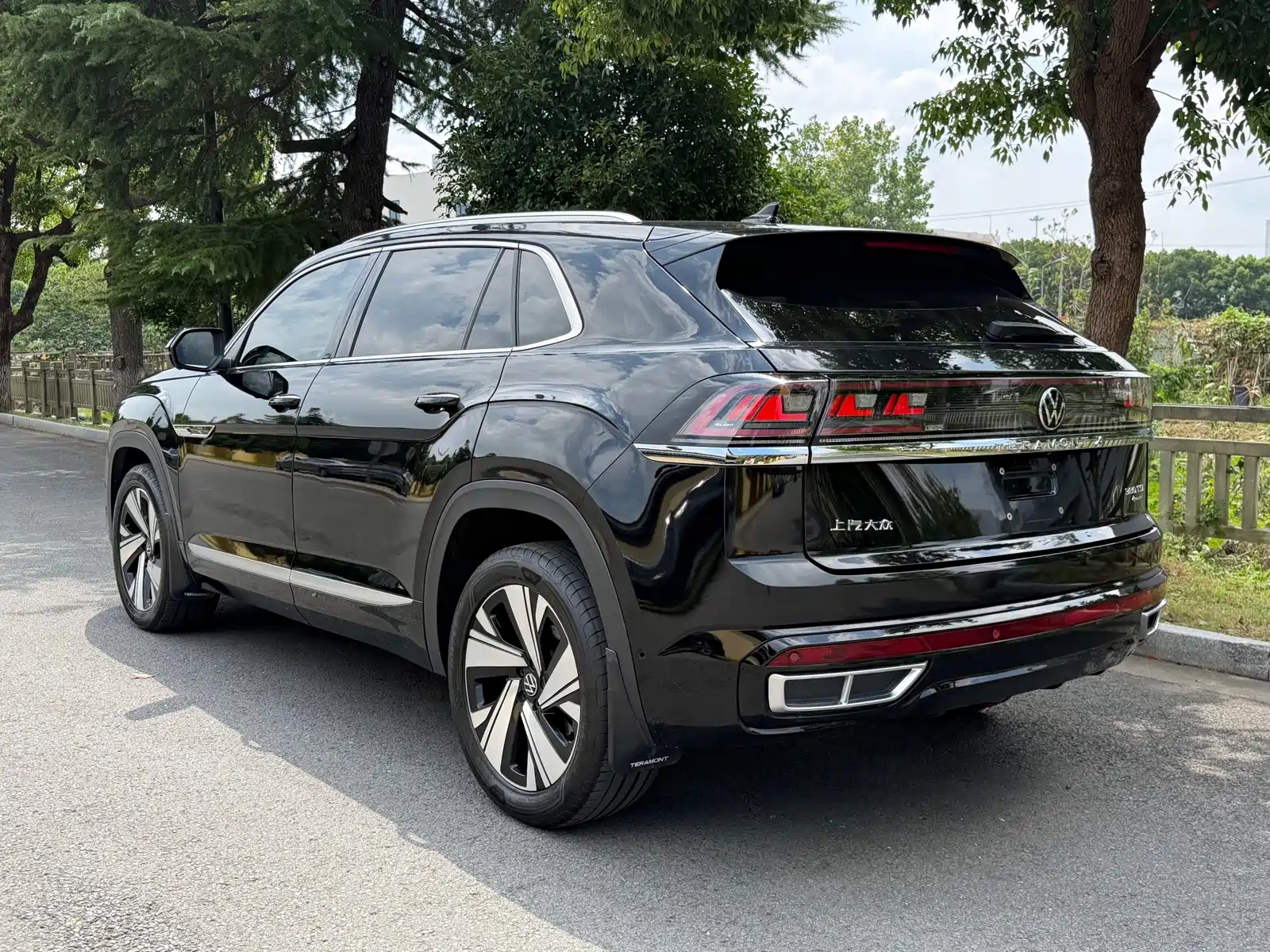 صورة 12 - Volkswagen Teramont