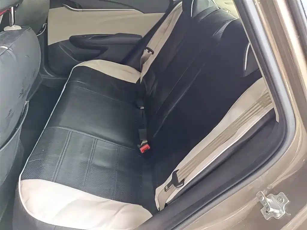 Buick Excelle 2017 15N Automatic Progressive фото 17