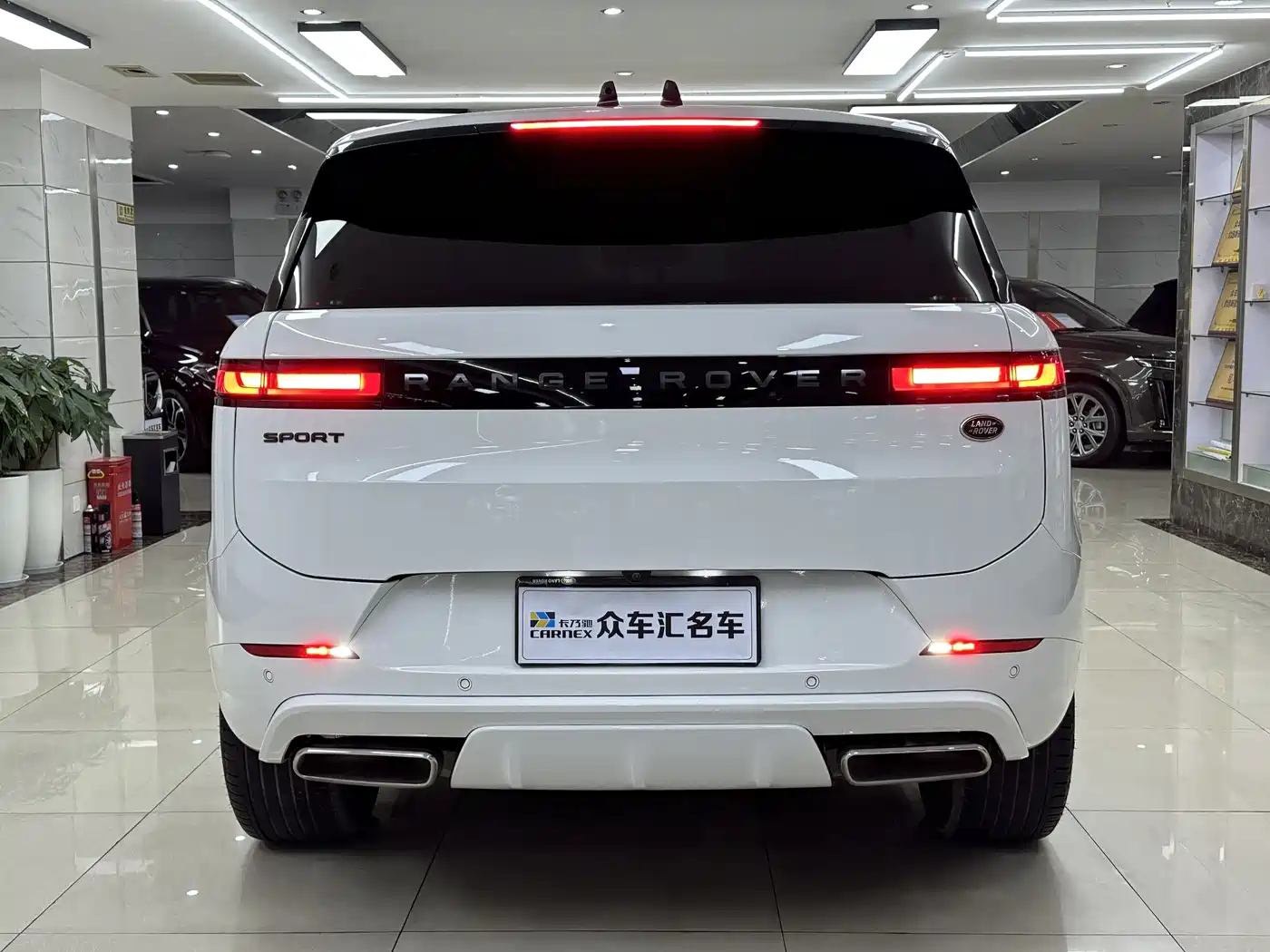 Land Rover Range Rover Sport 2024 400PS Dynamic SE фото 5
