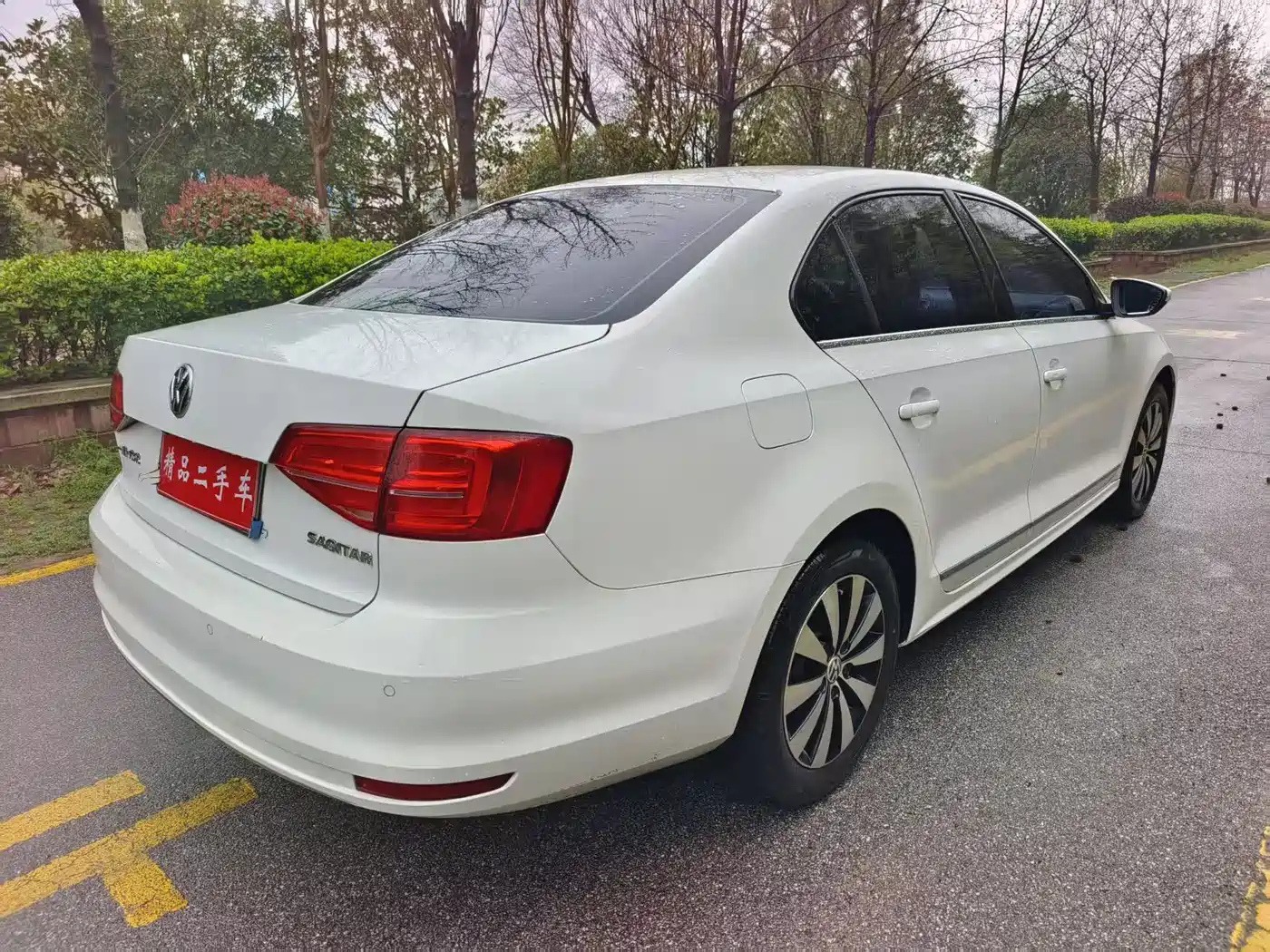 Volkswagen Sagitar 2018 1.6L Automatic Comfort фото 9