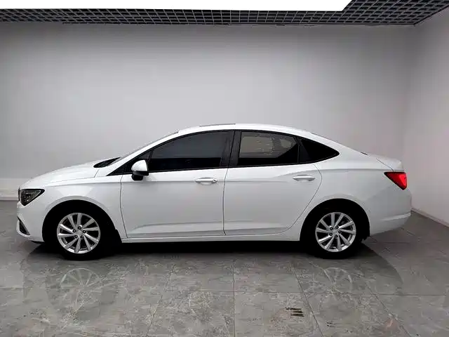 Buick Verano 2019 Sedan 15S Auto Leading фото 6