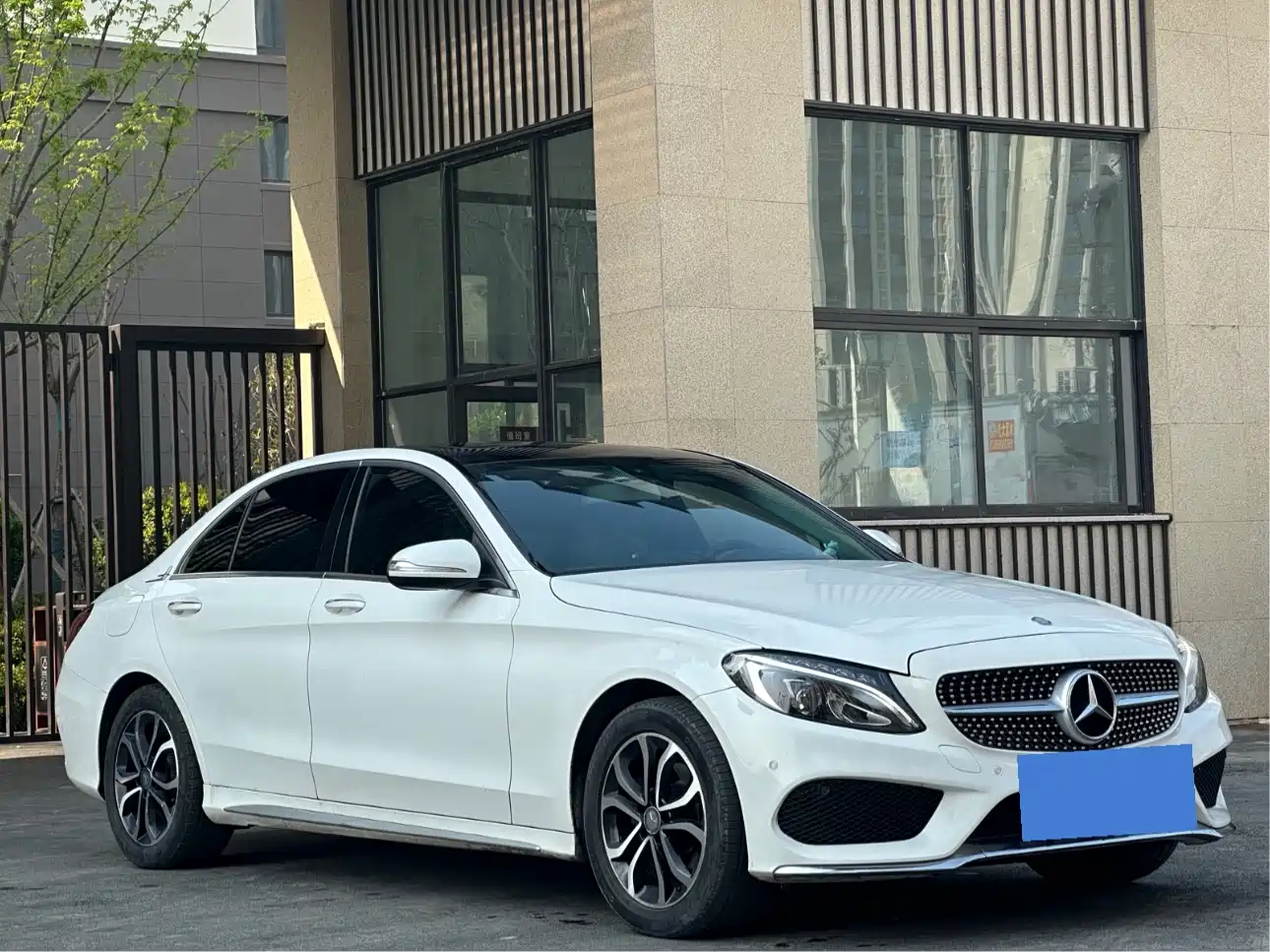 Mercedes-Benz C-Class 2015 Facelift C 180 L Sport
