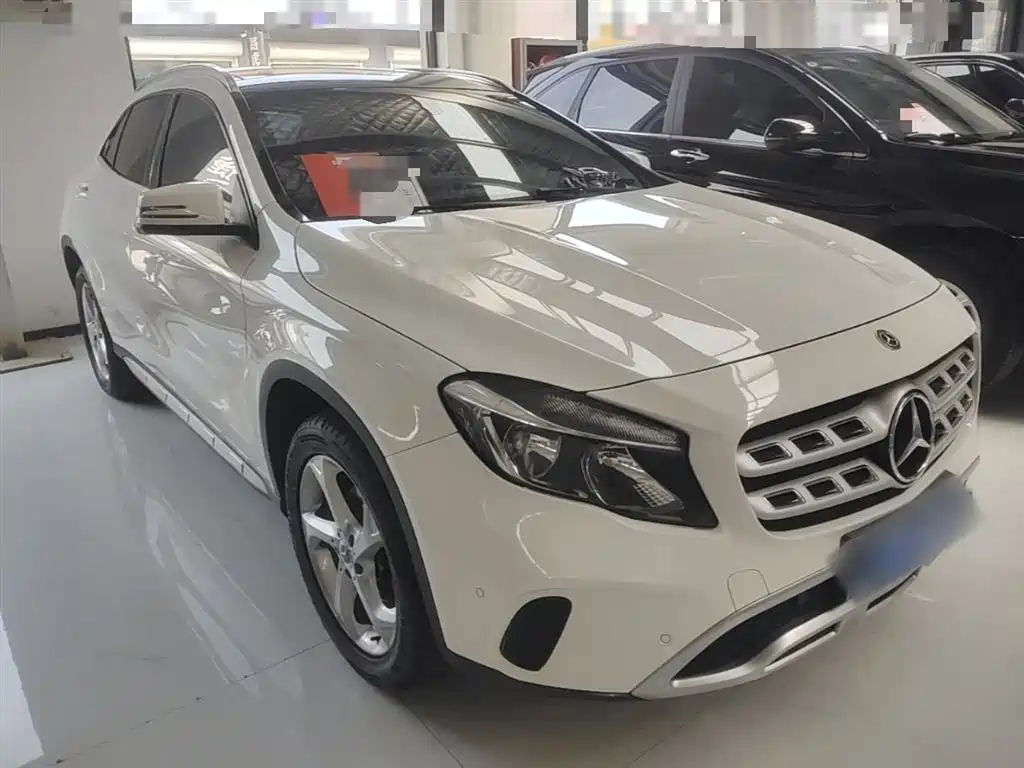 Mercedes-Benz GLA 2017 GLA 200 Dynamic фото 4