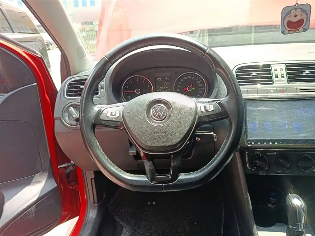 Volkswagen Polo 2016 1.6L Automatic Comfort фото 11