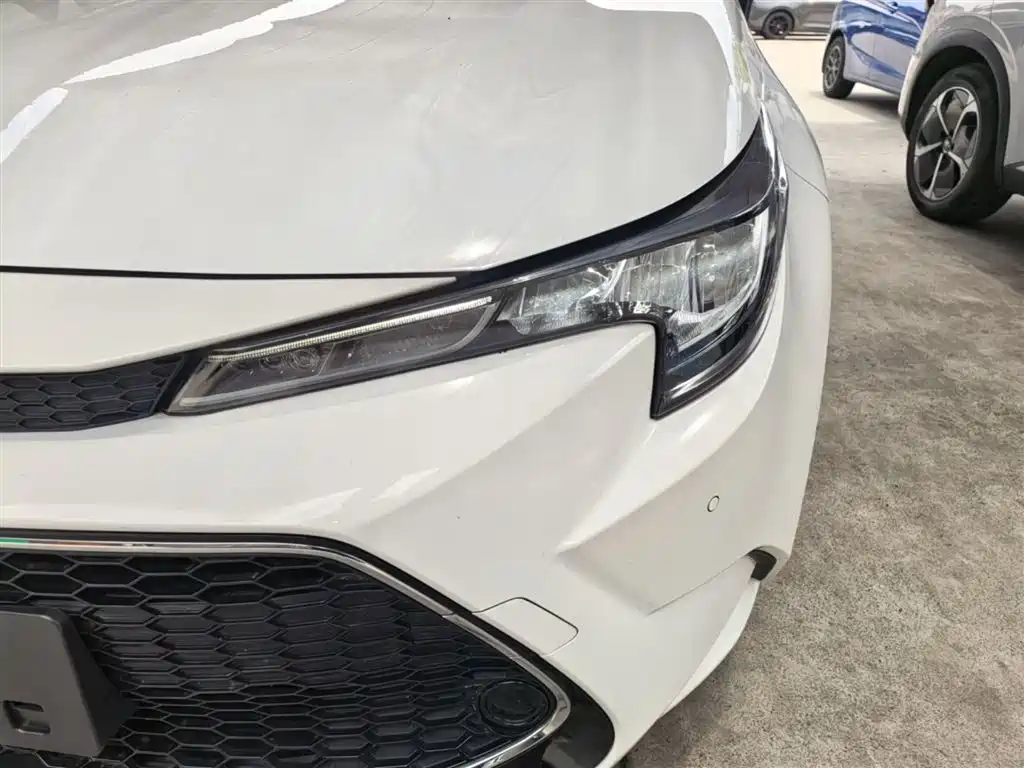 Toyota Levin 2022 185T CVT Luxury Edition фото 24