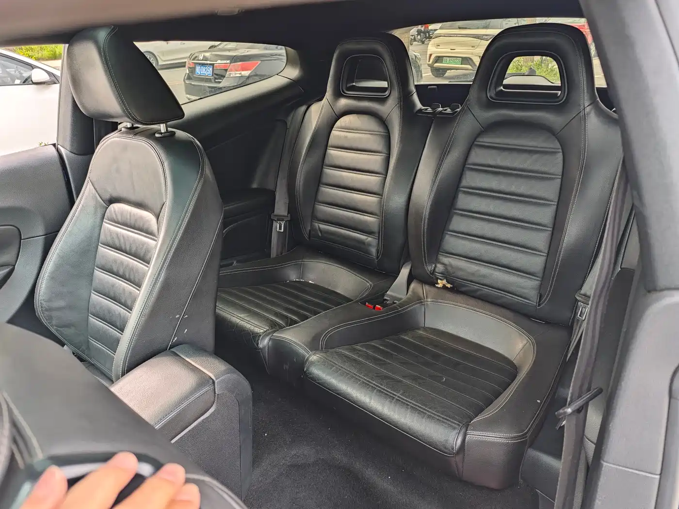 Volkswagen Scirocco 2010 2.0TSI Sport Edition фото 15