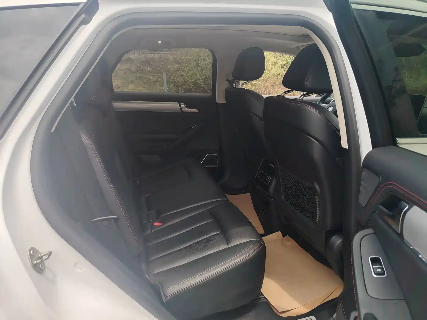 BYD Tang New Energy 2018 DM 2.0T AWD Smart Connection Enjoy Edition 7-Seater China V фото 15