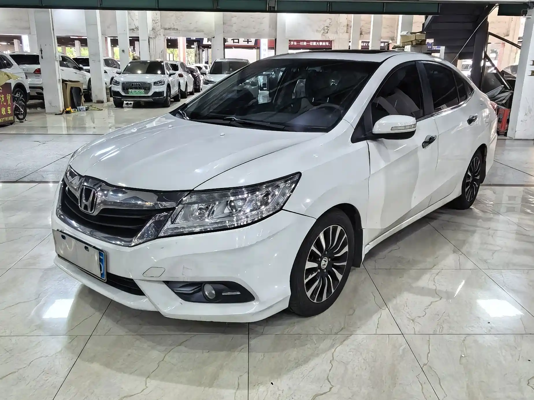 Photo 1 - Honda Crider