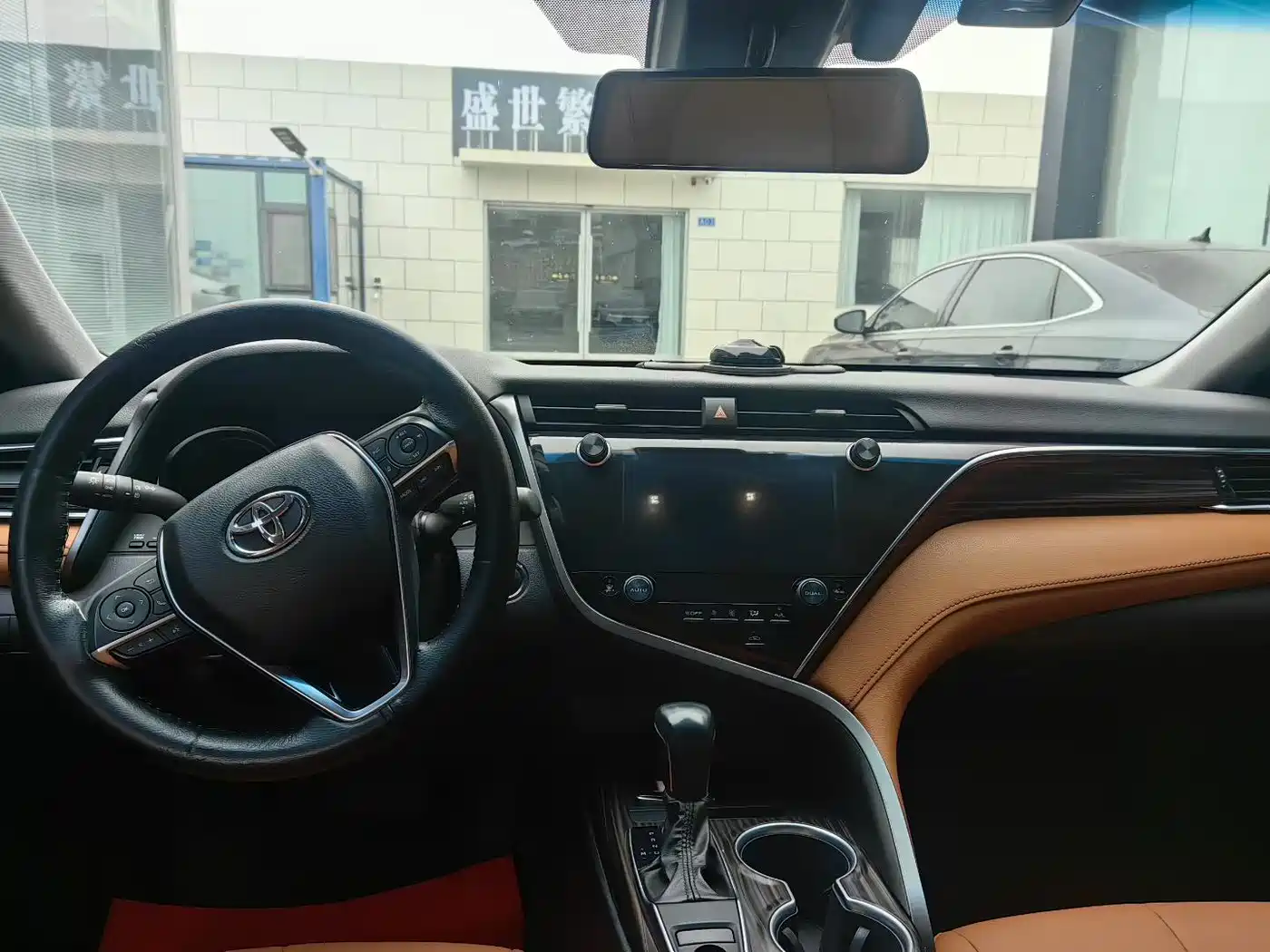 Toyota Camry 2019 Facelift 2.0G Luxury Edition фото 8